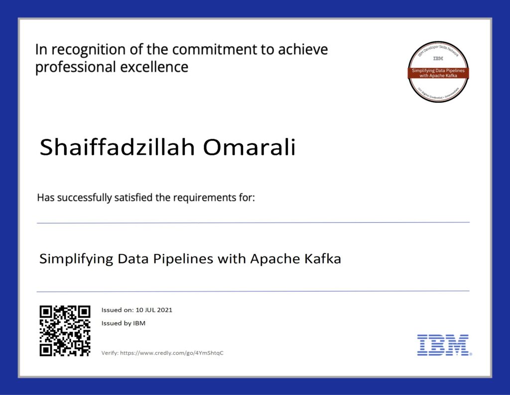 Simplifying Data Pipelines with Apache Kafka